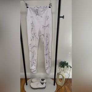 Buffbunny Limitless Marble Print Women’s Activewear Leggings